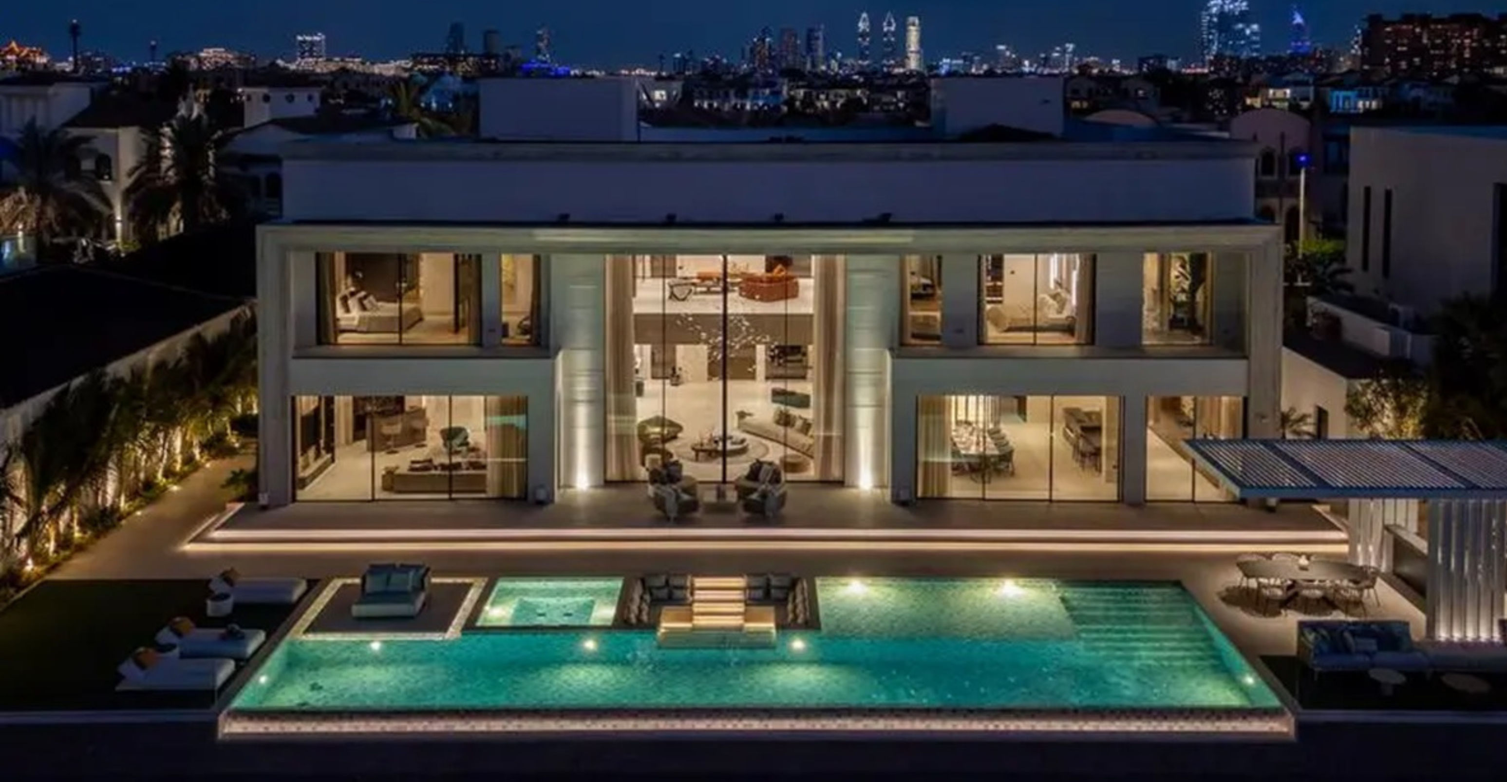 Palm Jumeirah Villa Sold for $44 Million: Dubai’s Ultra-Luxury Market Hits New Heights in 2025
